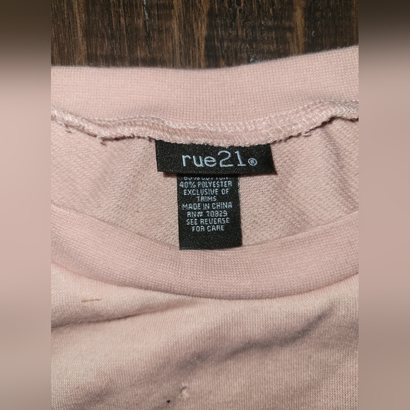 Rue21 Heart Breaker Top sz Medium - Picture 2 of 4